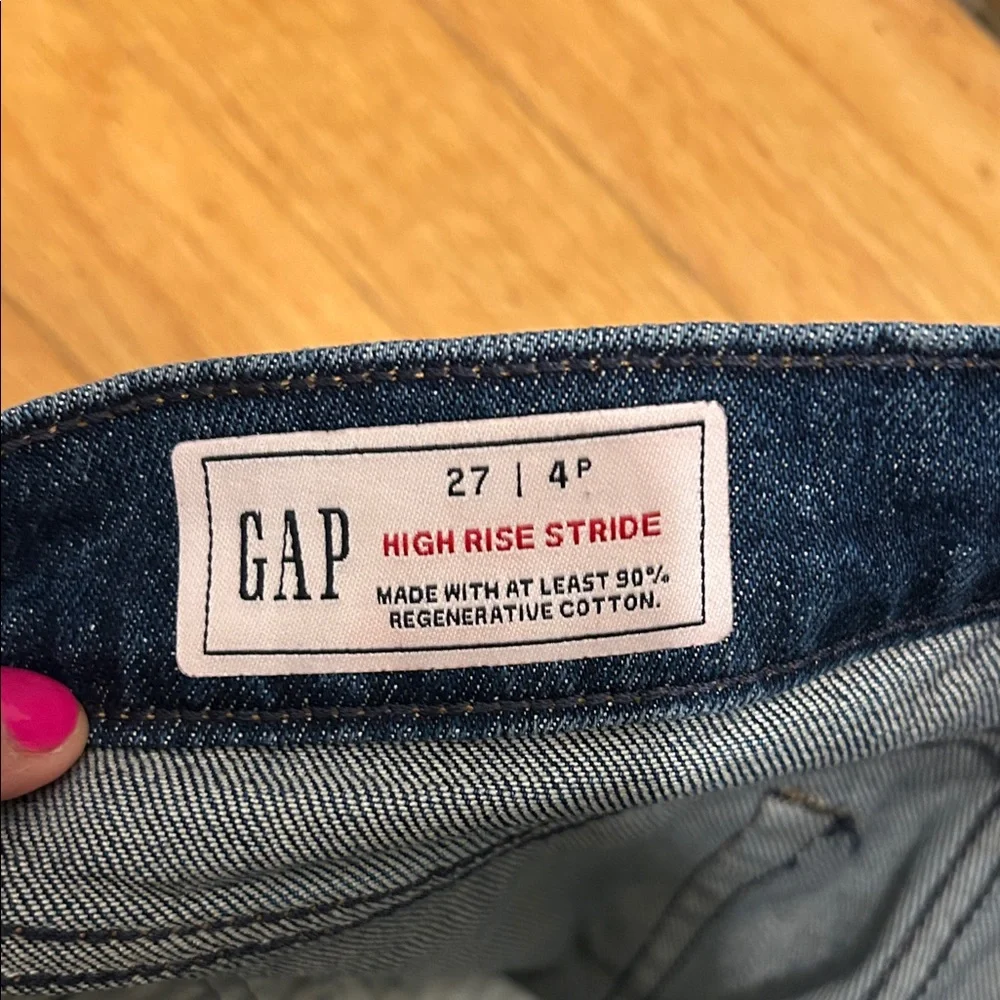 Gap Women's Petite High-Rise Stride Wide-Leg Jeans. Size 27/4 petite. NWT! - Picture 2 of 10